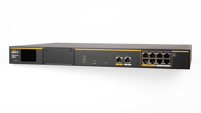 Peplink Balance 580X PRM – aktuelle Frontansicht mit LCD, 10G- und 2,5G-Ports